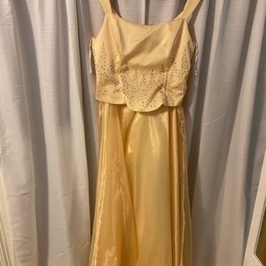 Yellow-gold Prom Dress fits like large